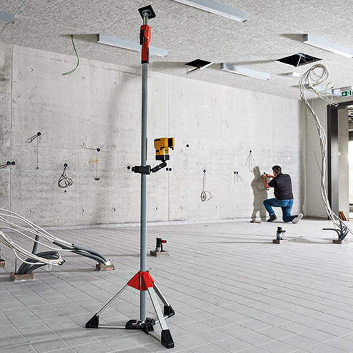 Bessey Stable Floor Tripod STE-BS - MonkeyTools