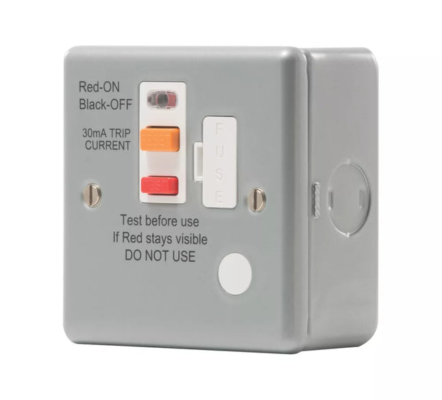 BRITISH GENERAL 13A UNSWITCHED METAL CLAD PASSIVE FUSED SPUR & FLEX OUTLET WITH WHITE INSERTS - MonkeyTools