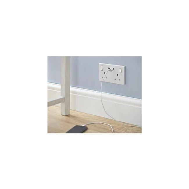 BRITISH GENERAL 900 SERIES 13A 2-GANG SP SWITCHED SOCKET + 3.1A 2-OUTLET TYPE A USB CHARGER WHITE - MonkeyTools