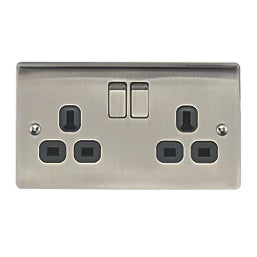 BRITISH GENERAL NEXUS METAL 13A 2-GANG DP SWITCHED PLUG SOCKET ANTIQUE BRASS WITH BLACK INSERTS - MonkeyTools