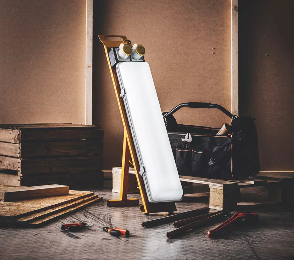 DEFENDER LED PLASTERERS LIGHT 20W 1200LM 110V - MonkeyTools