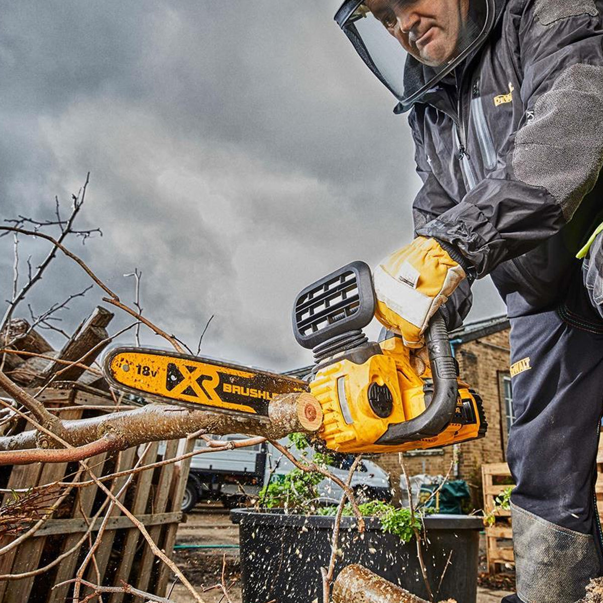 Dewalt DCM565N-XJ 18V XR Brushless Chainsaw Body Only - MonkeyTools