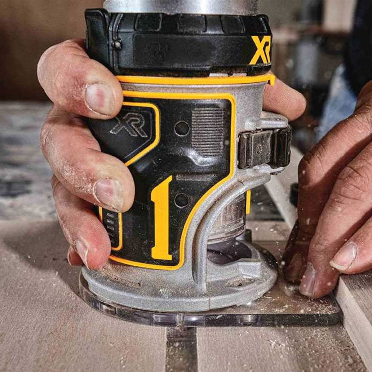 Dewalt DCW604NT 18V XR Brushless 1/4" Router Trimmer with 1 x 4.0Ah Battery - MonkeyTools