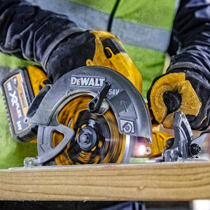 Dewalt DCS578N 54V XR FlexVolt Brushless 190mm Circular Saw with 1 x 9.0Ah Battery - MonkeyTools