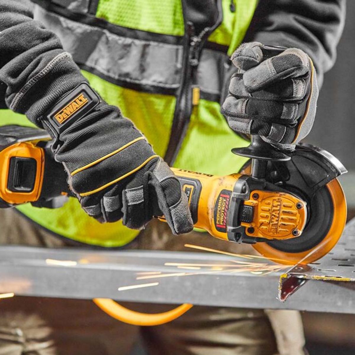 Dewalt DCG409H2T 18V XR Brushless 125mm Grinder with 2 x 5.0Ah Powerstack Batteries, Charger & TSTAK Case - MonkeyTools