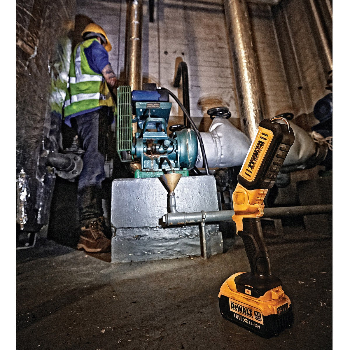 Dewalt DCL050N 18V Li-ion XR Handheld LED Work Light Torch Body Only - MonkeyTools