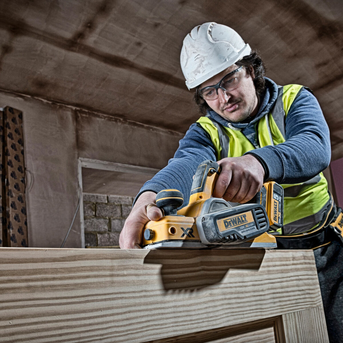 Dewalt DCP580N 18V Li-ion Cordless Brushless Planer + DWV9390 Dust Bag - MonkeyTools