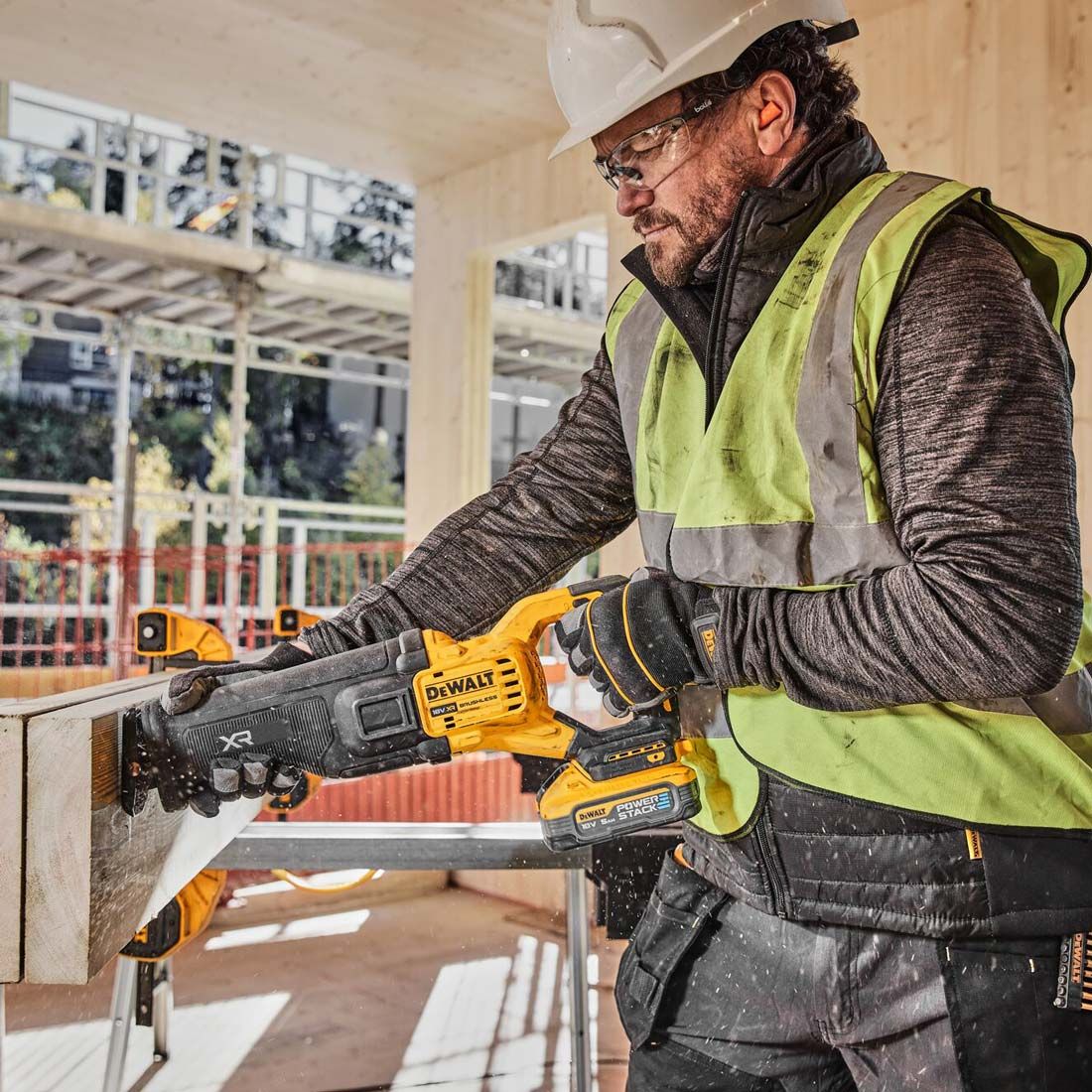 DeWalt DCS386H2T 18V XR Brushless Reciprocating Saw with 2 x 5.0Ah Powerstack Battery, Charger & Case - MonkeyTools
