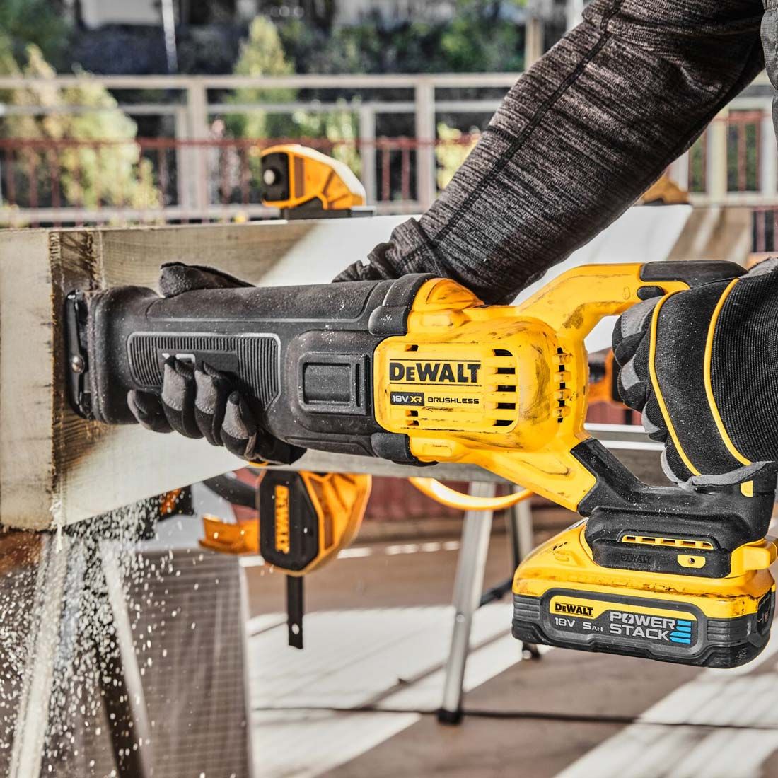 DeWalt DCS386H2T 18V XR Brushless Reciprocating Saw with 2 x 5.0Ah Powerstack Battery, Charger & Case - MonkeyTools