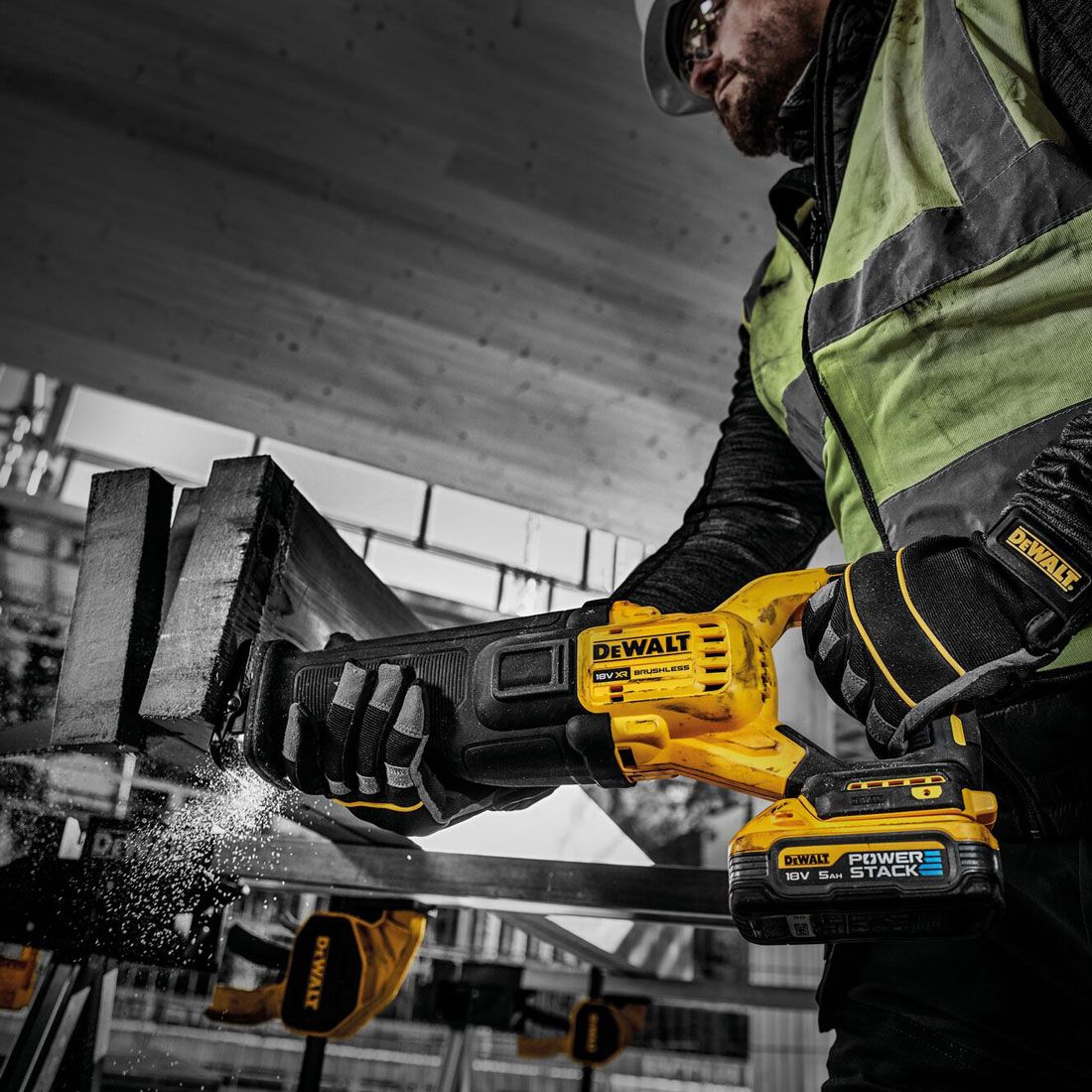 DeWalt DCS386H2T 18V XR Brushless Reciprocating Saw with 2 x 5.0Ah Powerstack Battery, Charger & Case - MonkeyTools