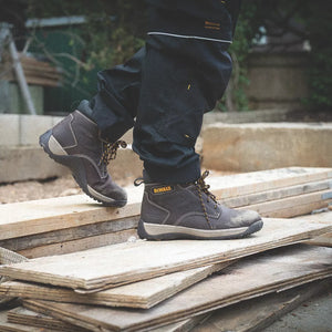 DEWALT BOLSTER SAFETY BOOTS BROWN SIZE 10 - MonkeyTools