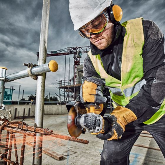 DEWALT DCG405N 18V XR 125MM BRUSHLESS ANGLE GRINDER BODY ONLY - MonkeyTools