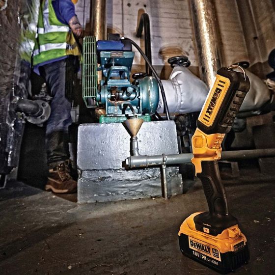 DeWalt DCL050 18v XR Li-ion Handheld Torch LED Work Flood Light Bare Unit 1000L - MonkeyTools