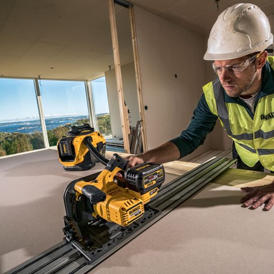 DeWalt DCV584L 18v XR 7L L-Class Wet & Dry Vacuum Body Only - MonkeyTools