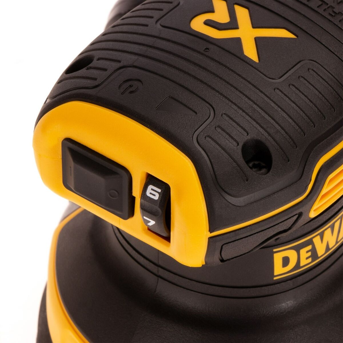 DEWALT DCW210N-XJ 18V XR CORDLESS BRUSHLESS 125MM RANDOM ORBIT SANDER BODY ONLY - MonkeyTools