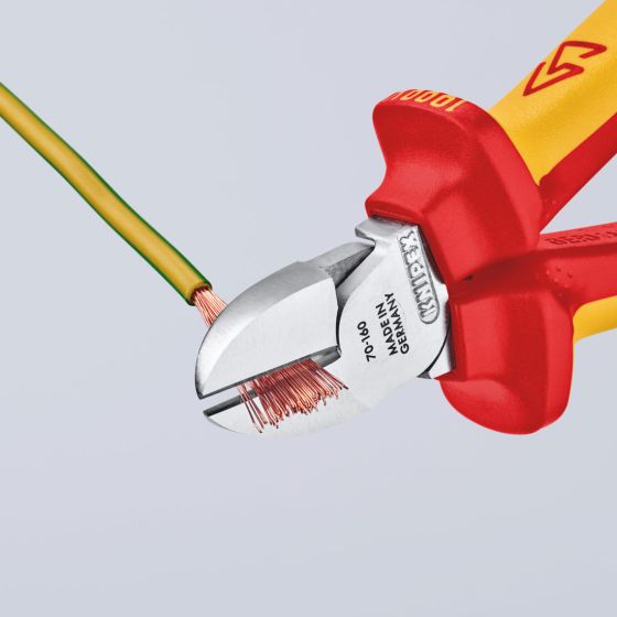 KNIPEX 70 06 160 INSULATED VDE DIAGONAL CUTTERS 160MM - MonkeyTools
