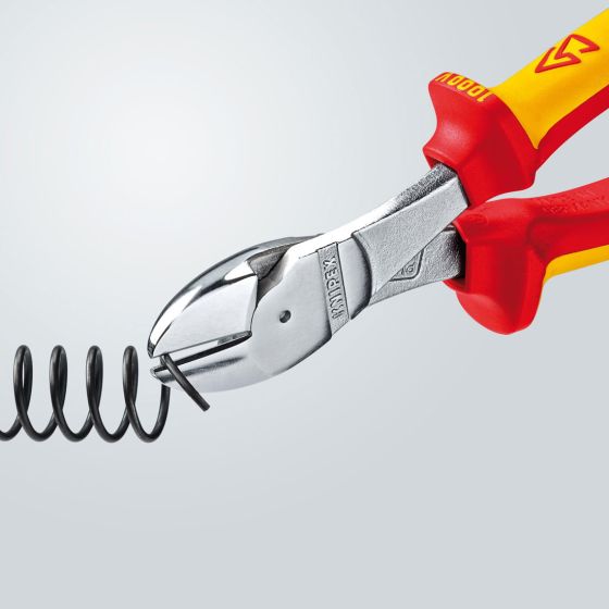KNIPEX 74 06 180 INSULATED VDE HIGH LEVERAGE DIAGONAL CUTTERS 180MM - MonkeyTools