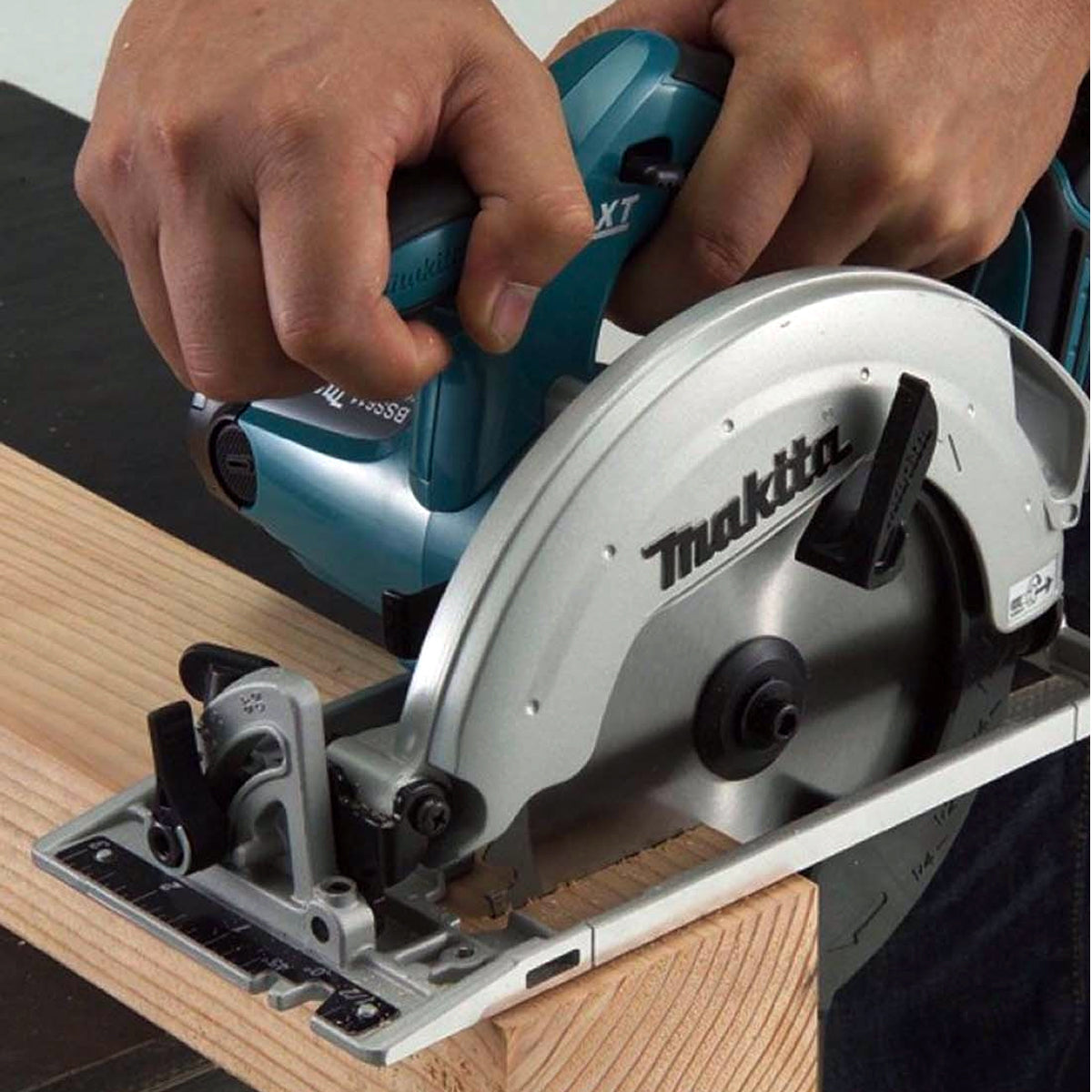 Makita DSS611Z 18V 165mm Circular Saw With Mak Case Type 3 & Tray - MonkeyTools