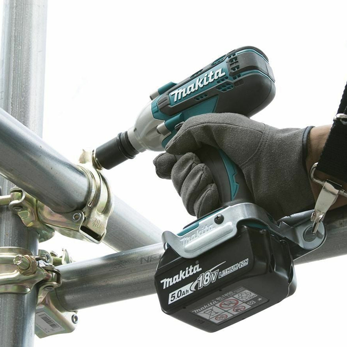 Makita DTW190Z 18V LXT 1/2" Impact Wrench With 2 x 5.0Ah Batteries & Charger - MonkeyTools