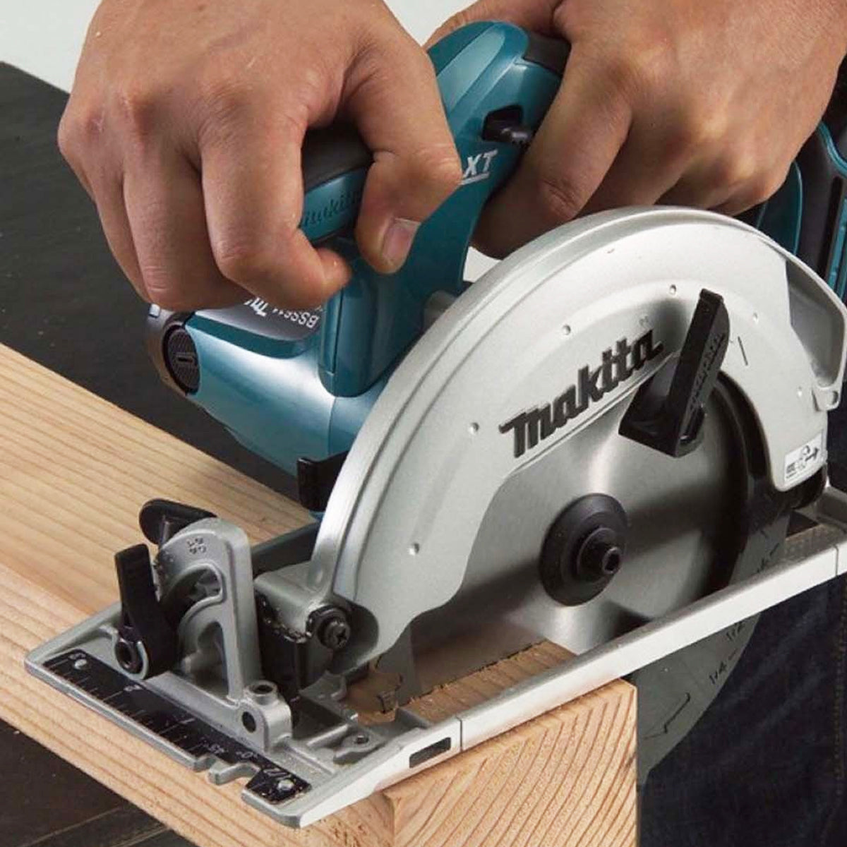 Makita MT1180TJ 18V 165mm Circular Saw + 82mm Planer Twin Pack with 2 x 5.0Ah Batteries & Charger in Case - MonkeyTools