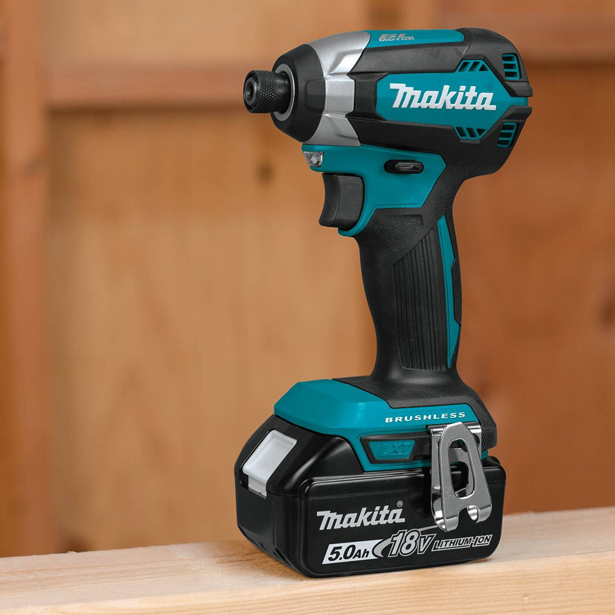 Makita 18V Brushless 4 Piece Tool Kit with 3 x 5.0Ah Batteries Charger & Bag - MonkeyTools