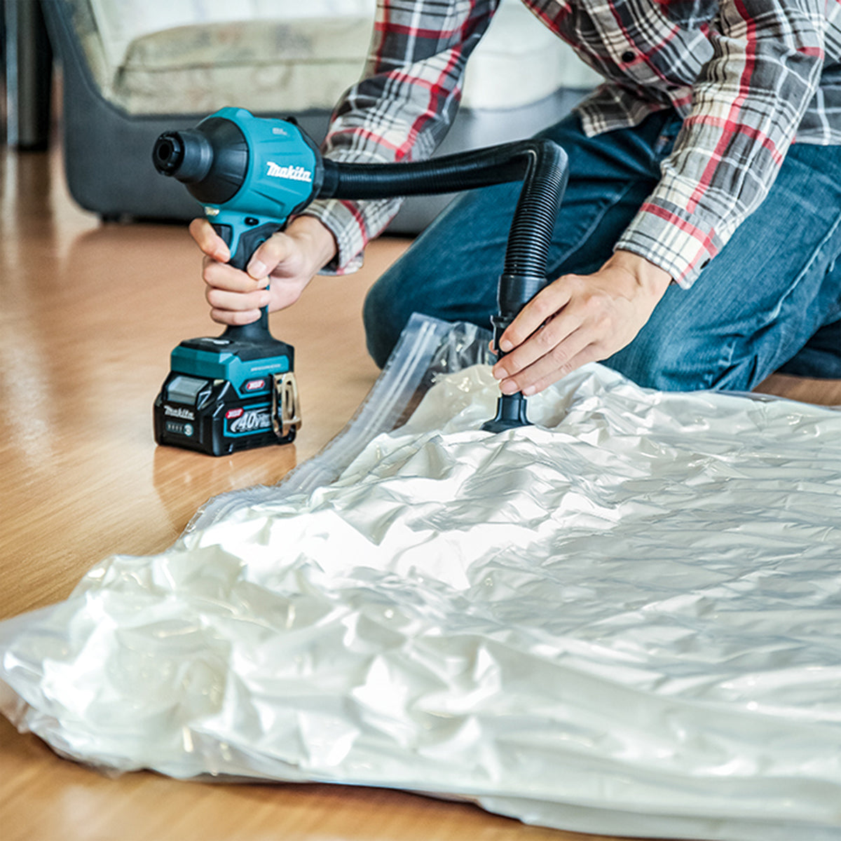 Makita AS001GZ 40V Brushless Dust Blower With 1 x 2.5Ah Battery & Charger - MonkeyTools