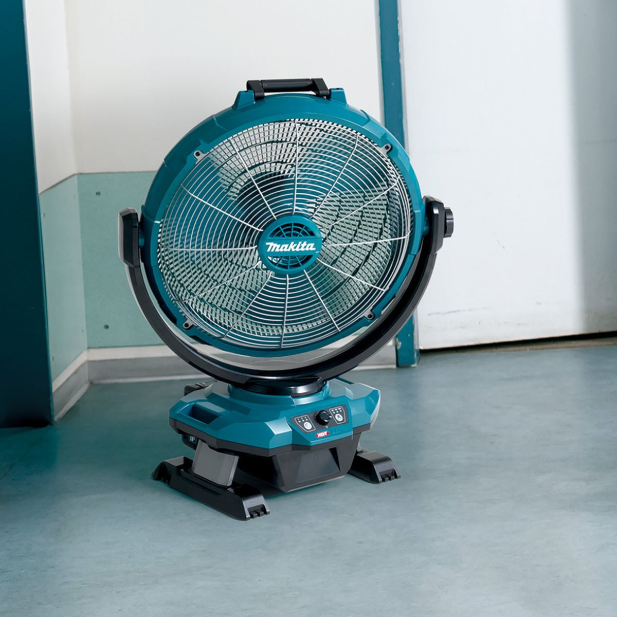 Makita CF003GZ 40Vmax XGT Cordless 450mm Portable Fan Body Only - MonkeyTools