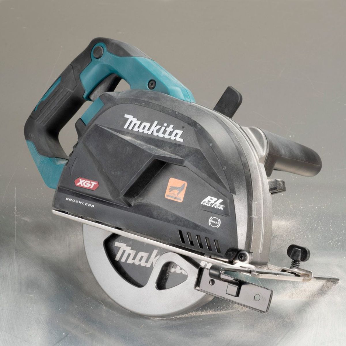Makita CS002GZ01 40V Max XGT 185mm Brushless Metal Cutter Saw With Type 4 Case - MonkeyTools