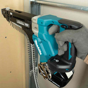 Makita DFR551RTJ 18V LXT Brushless Auto Feed Screwdriver With 2 x 5.0Ah Batteries Charger & Case - MonkeyTools