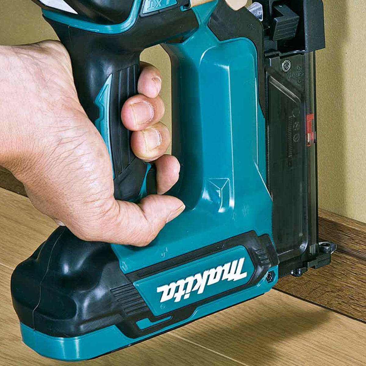 Makita DPT353Z 18V LXT 23Ga Pin Nailer Body With Makpac Type 3 Case - MonkeyTools