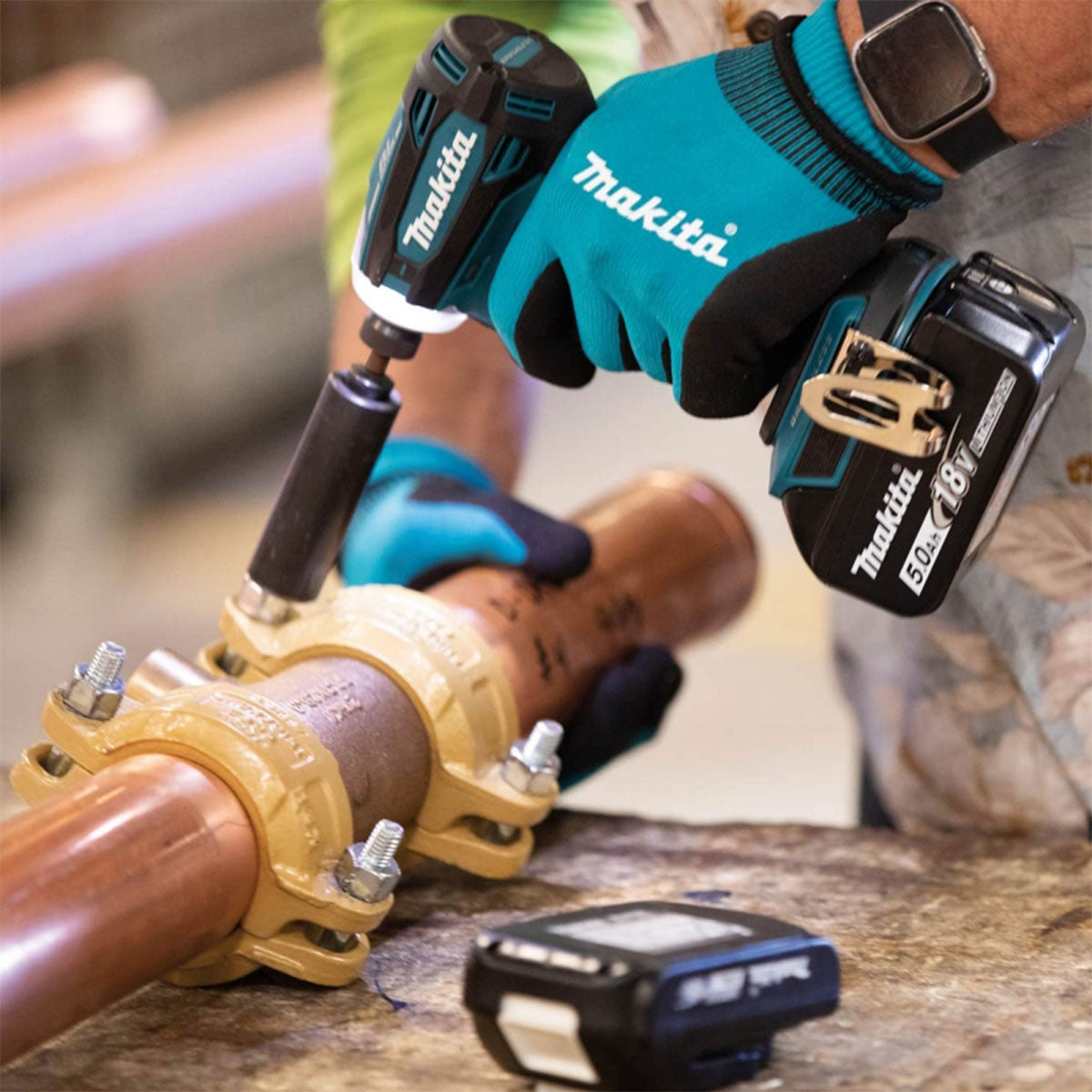 Makita DTD172Z 18V Brushless Impact Driver with 1 x 5.0Ah Battery Charger & Bag - MonkeyTools