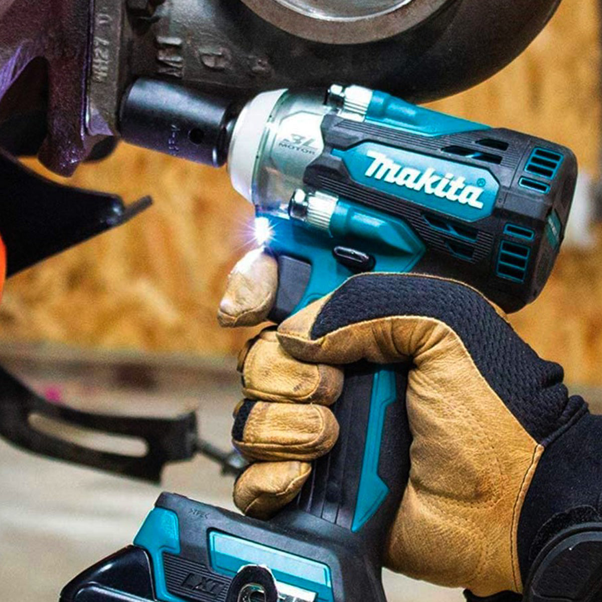 Makita DTW300Z 18V LXT Brushless Impact Wrench with 1 x 5.0Ah Battery & Charger - MonkeyTools