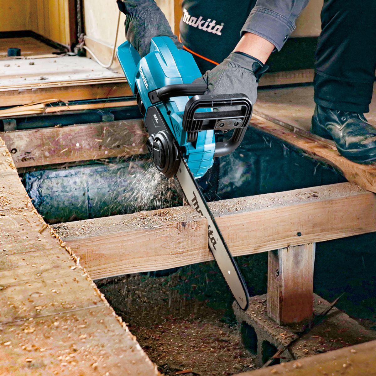 Makita DUC307ZX2 18V LXT Brushless 300mm Chainsaw Body Only - MonkeyTools