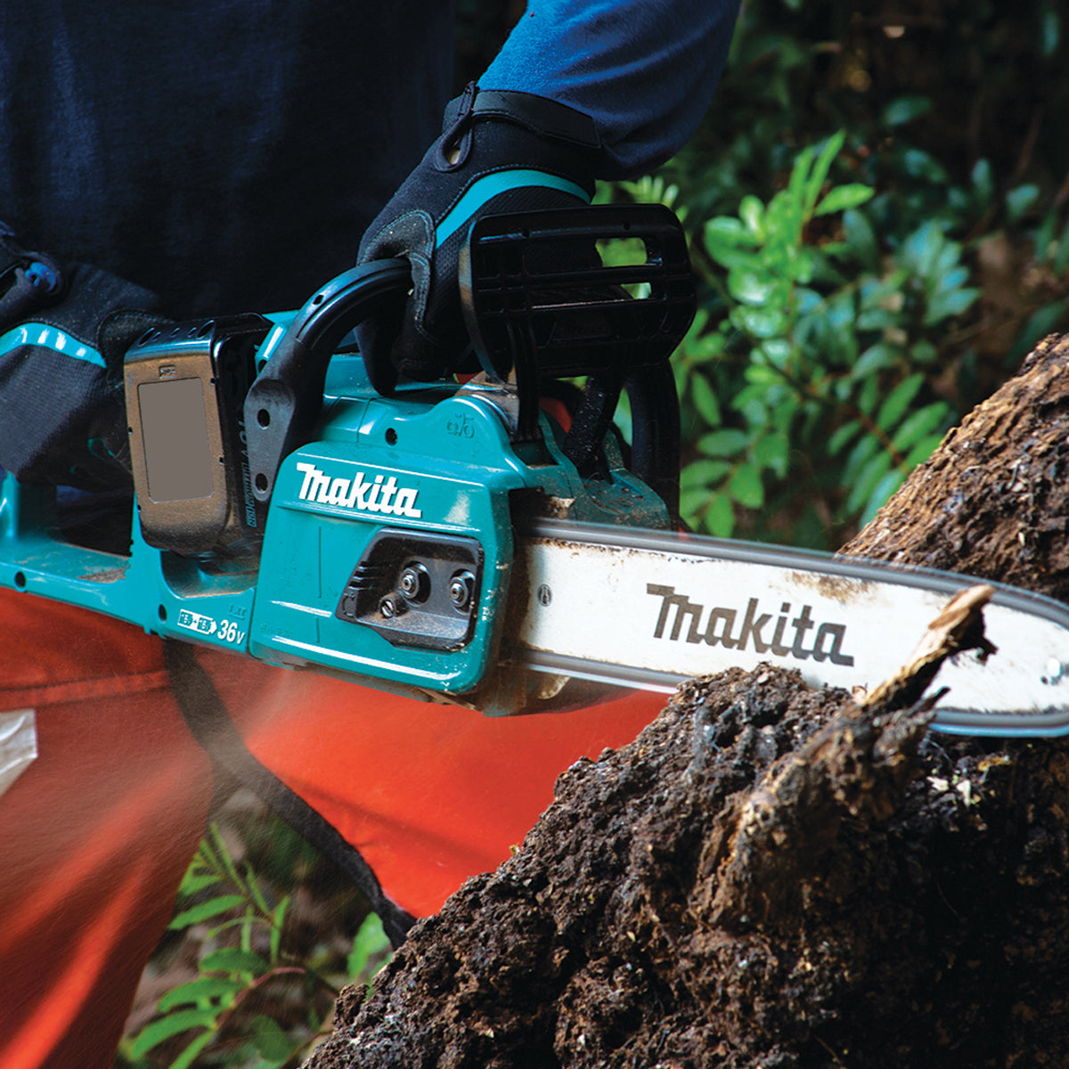 Makita DUC353PT2 36V Brushless Chainsaw 35cm with 2 x 5.0Ah Batteries & Charger - MonkeyTools
