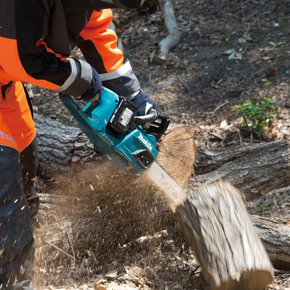 Makita DUC405PG2 36V Brushless Chainsaw 40cm with 2 x 6.0Ah Batteries & Charger - MonkeyTools