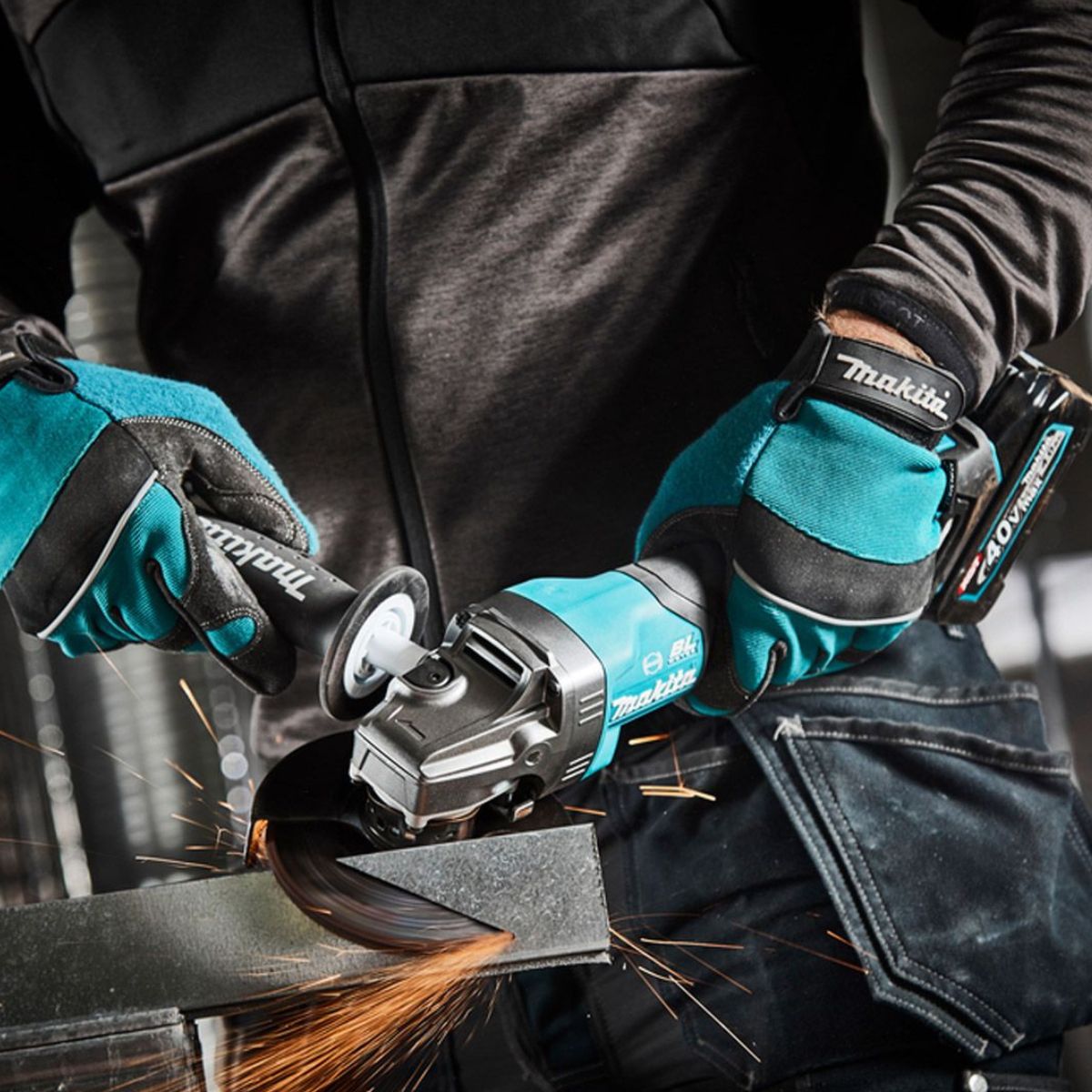 Makita GA013GZ01 40v XGT Max 125mm Brushless Angle Grinder Body Only With Carry Case - MonkeyTools