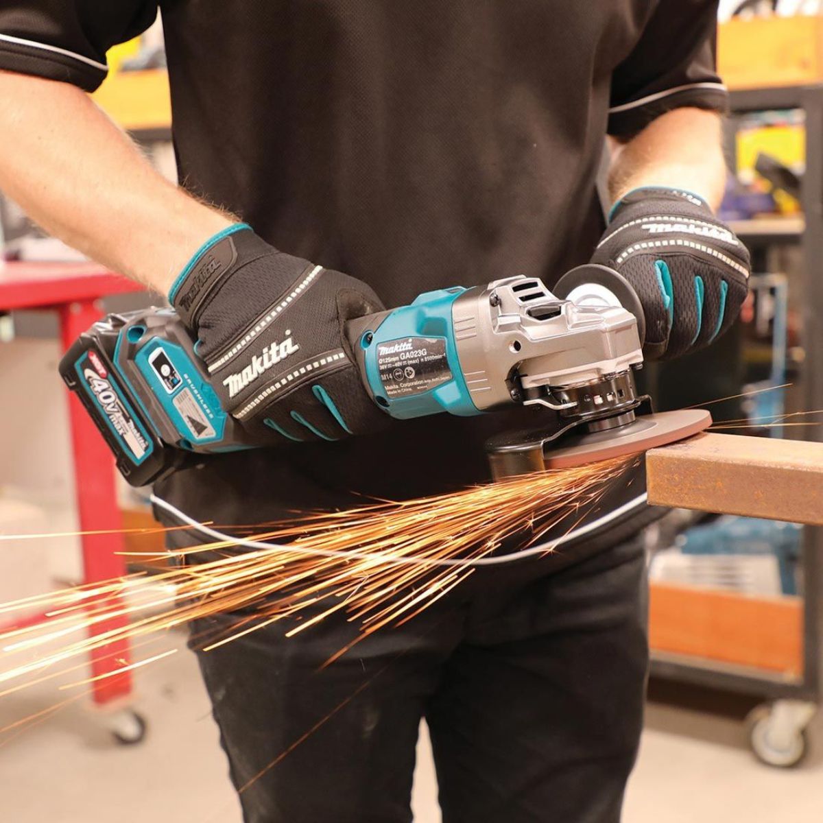 Makita GA023GZ01 40v XGT Max 125mm Brushless Angle Grinder Body Only With Carry Case - MonkeyTools