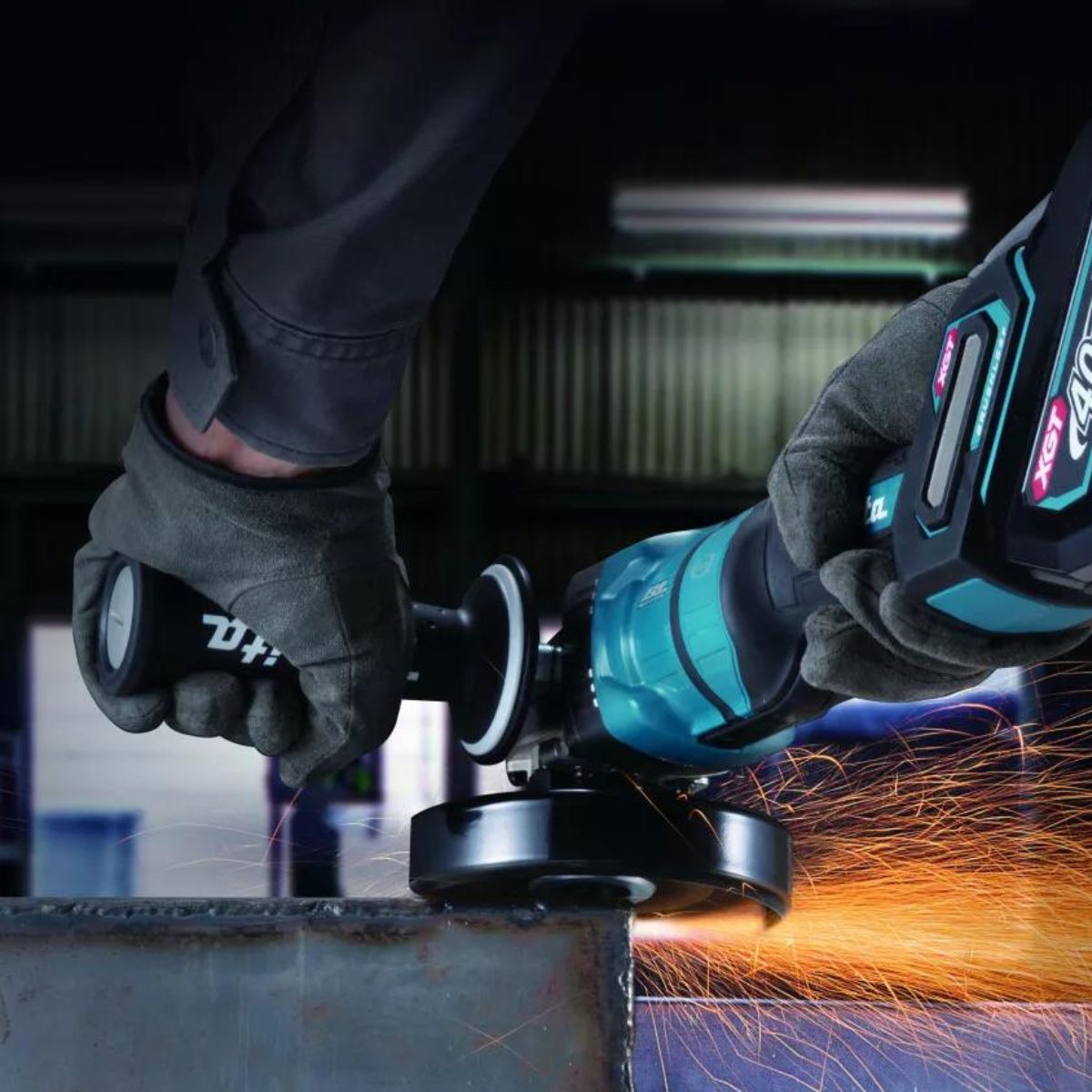 Makita GA050GZ01 40Vmax XGT Brushless 125mm/5" Angle Grinder Body Only with Case - MonkeyTools