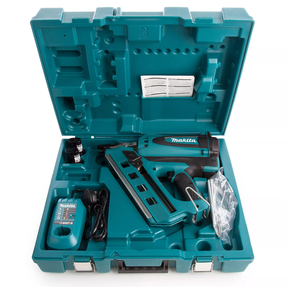 Makita GN900SE 7.2V Cordless First Fix Gas Nailer With 2 x 7.2V Batteries Charger In Case - MonkeyTools