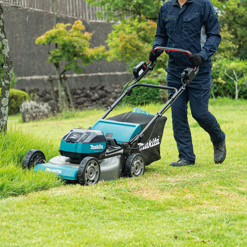 Makita LM004JM101 64Vmax 53cm Brushless Lawn Mower With 1 x BL6440 4.0Ah Battery & DC64WA Charger - MonkeyTools