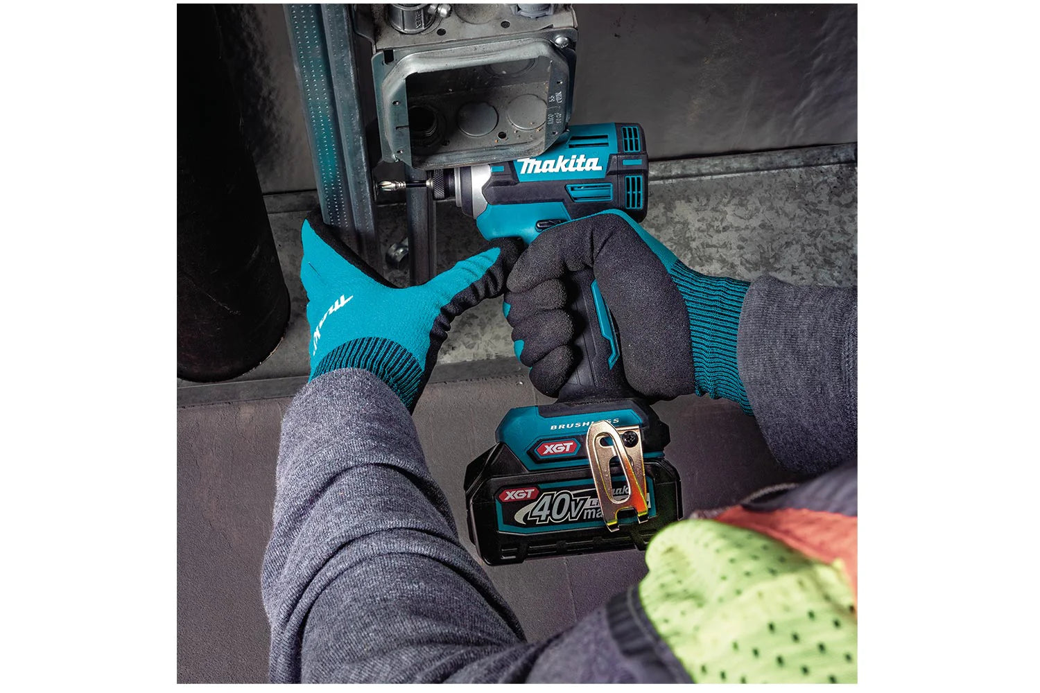 Makita TD003GZ 40V Brushless Impact Driver With 1 x 2.5Ah Battery & Charger - MonkeyTools