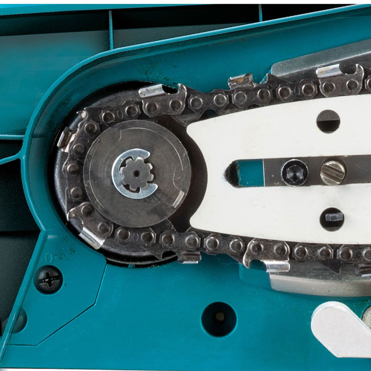 Makita UC002GZ 40V Max XGT 250mm/10" Brushless Top Handle Chainsaw Body Only - MonkeyTools