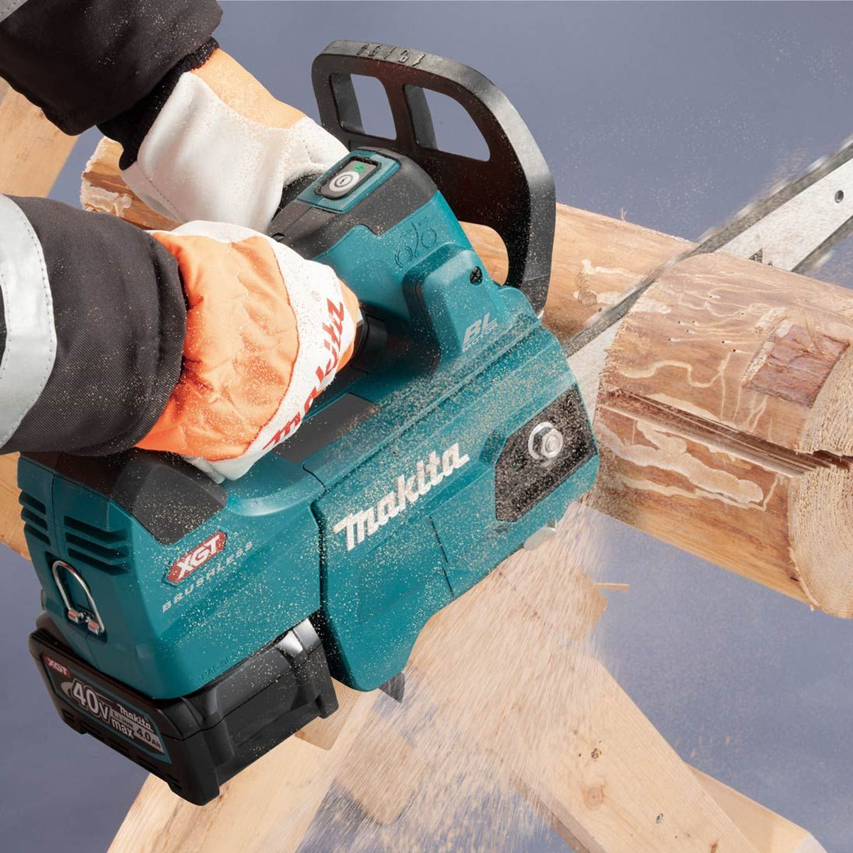 Makita UC006GZ 40V Max XGT 250mm/10" Brushless Chainsaw Body Only - MonkeyTools