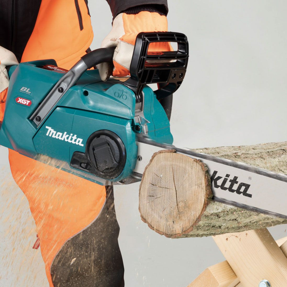 Makita UC016GZ 40V Max XGT 400mm/16" Brushless Chainsaw Body Only - MonkeyTools