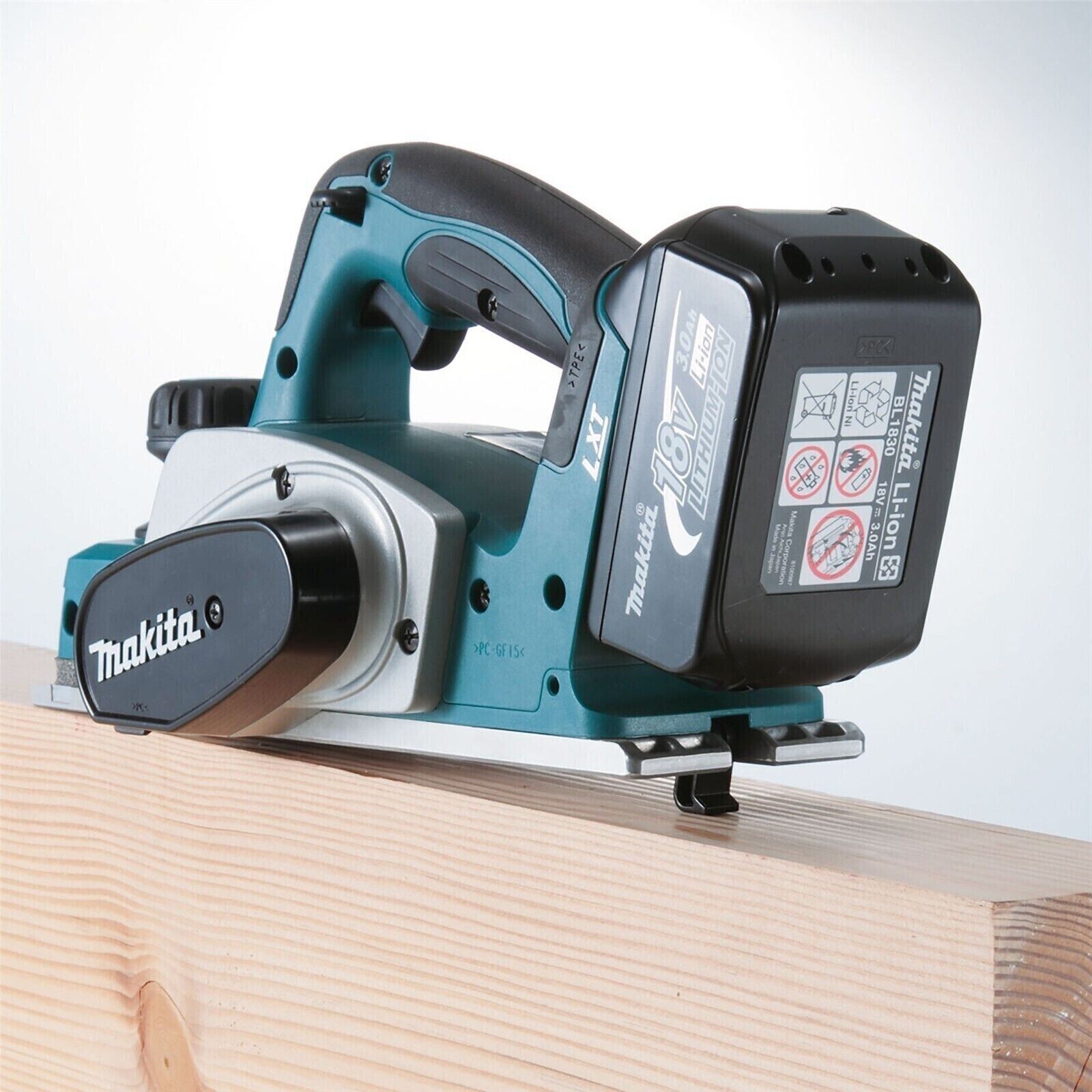 Makita DKP180Z 18v LXT Cordless Planer Lithium Ion Cordless 82mm - Bare Tool - MonkeyTools