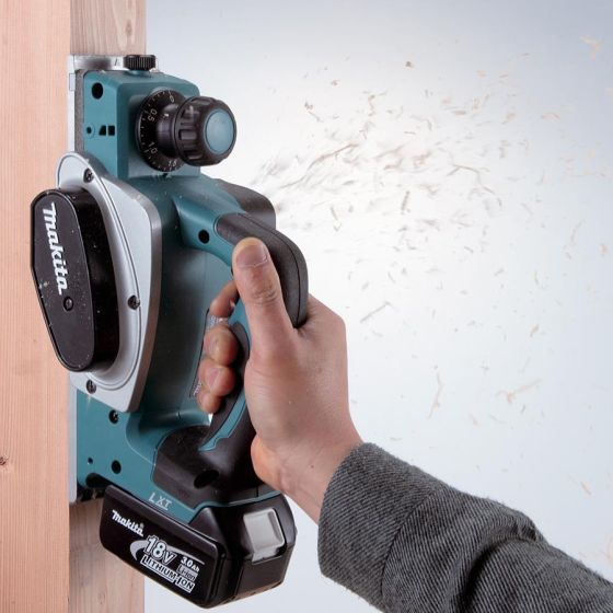 MAKITA DKP180ZJ 18V LXT CORDLESS PLANER 82MM BODY ONLY IN MAKPAC CARRY CASE - MonkeyTools