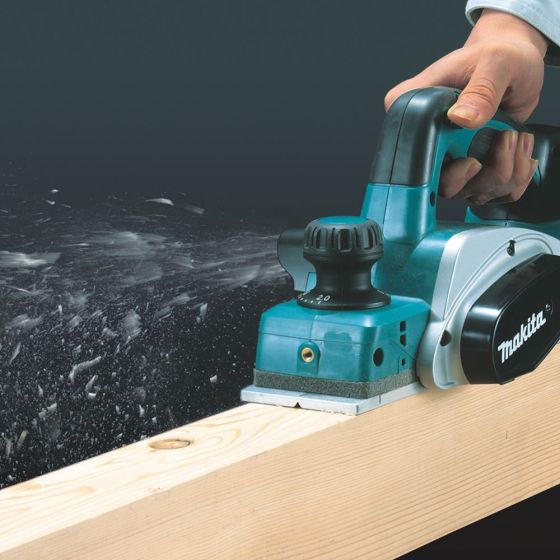 MAKITA DKP180ZJ 18V LXT CORDLESS PLANER 82MM BODY ONLY IN MAKPAC CARRY CASE - MonkeyTools