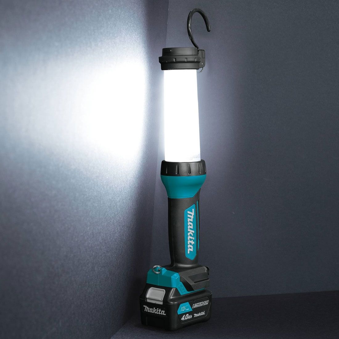 MAKITA ML104 CORDLESS 10.8V CXT SLIDE LED TUBE TORCH BODY ONLY - MonkeyTools