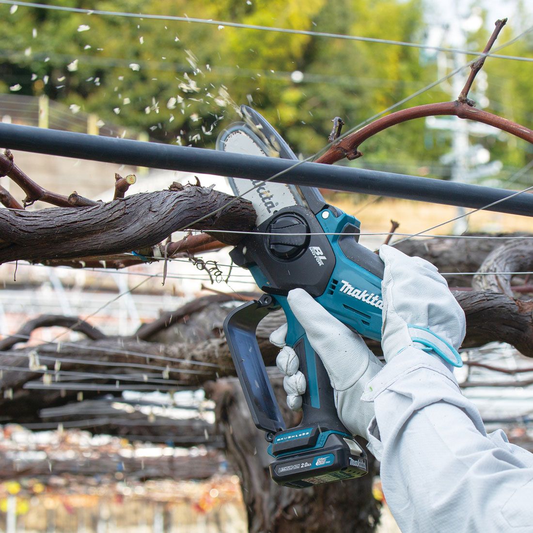MAKITA UC100DZ 12V MAX CXT CORDLESS BRUSHLESS 100MM / 4" PRUNING SAW BODY ONLY - MonkeyTools