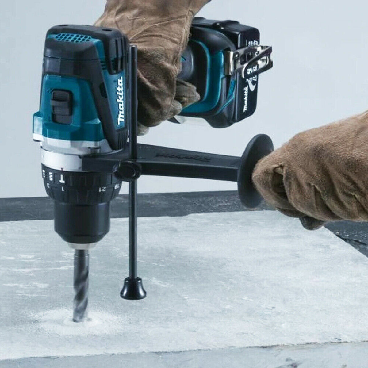 Makita DLX2145TJ 18V LXT Twin Pack With 2 x 5.0Ah Battery Charger & Type 3 Case - MonkeyTools
